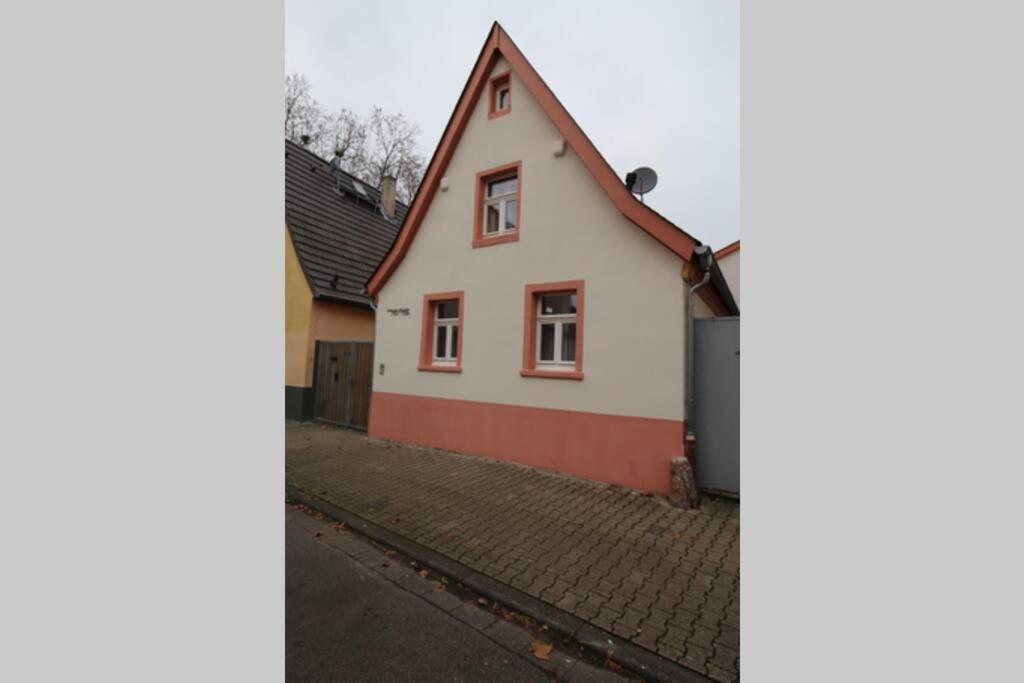 Gonsenheim - 3-Zimmer-Haus - Max. 5 Personen Майнц Екстериор снимка